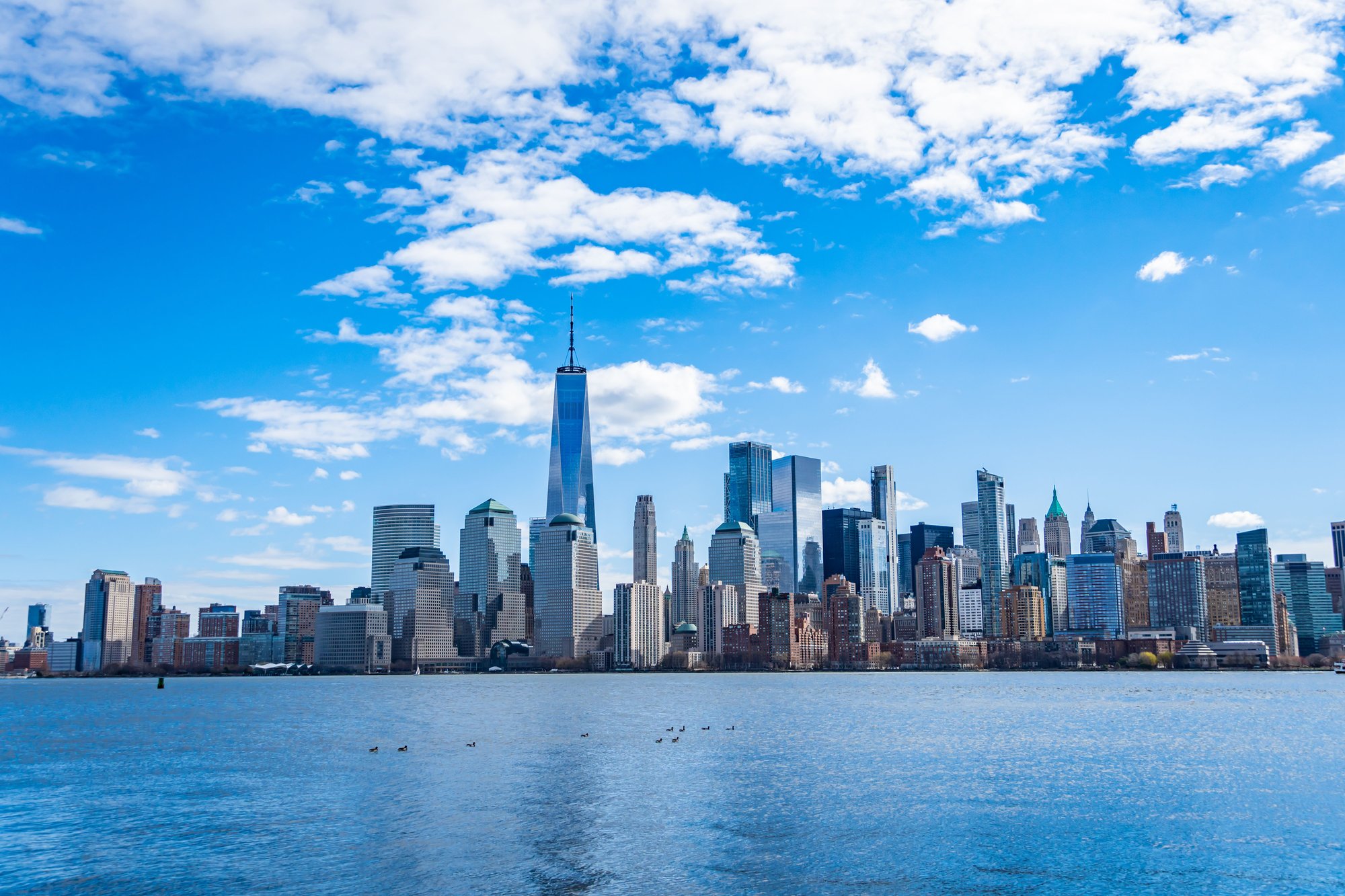 majestic-view-of-downtown-manhattan-2025-02-07-22-46-08-utc